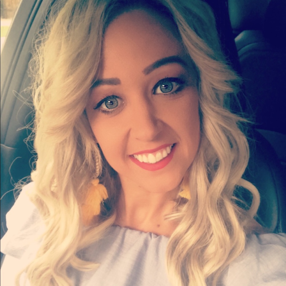 Meet your Posher, Leslie